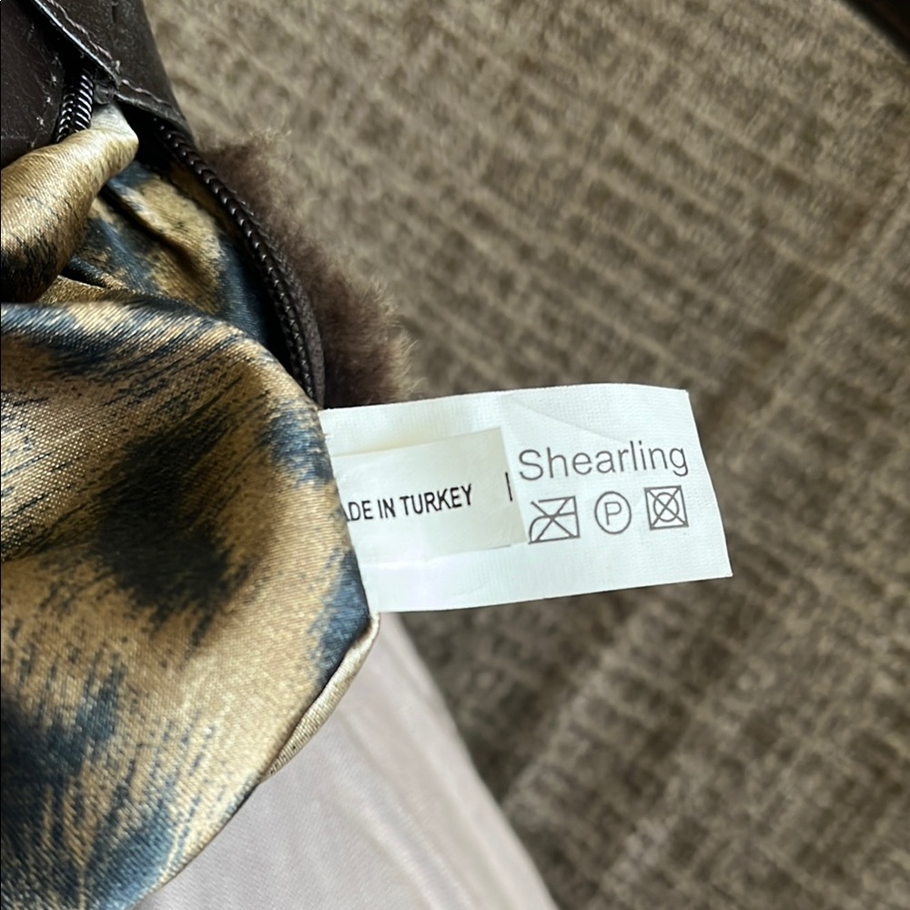 Overland Shoulder Bag - Picture 6 of 10